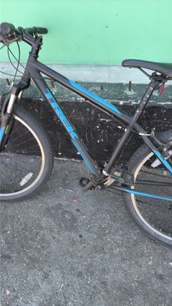 Trek 820 bike