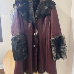 Dramatic Price Drop For NEVER WORN PASHA VENETO Top Quality Lambskin Leather Shearling, M
