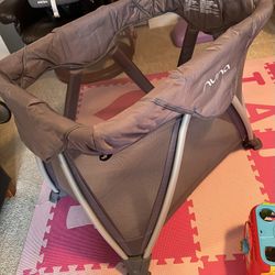 Travel Crib PacknPlay