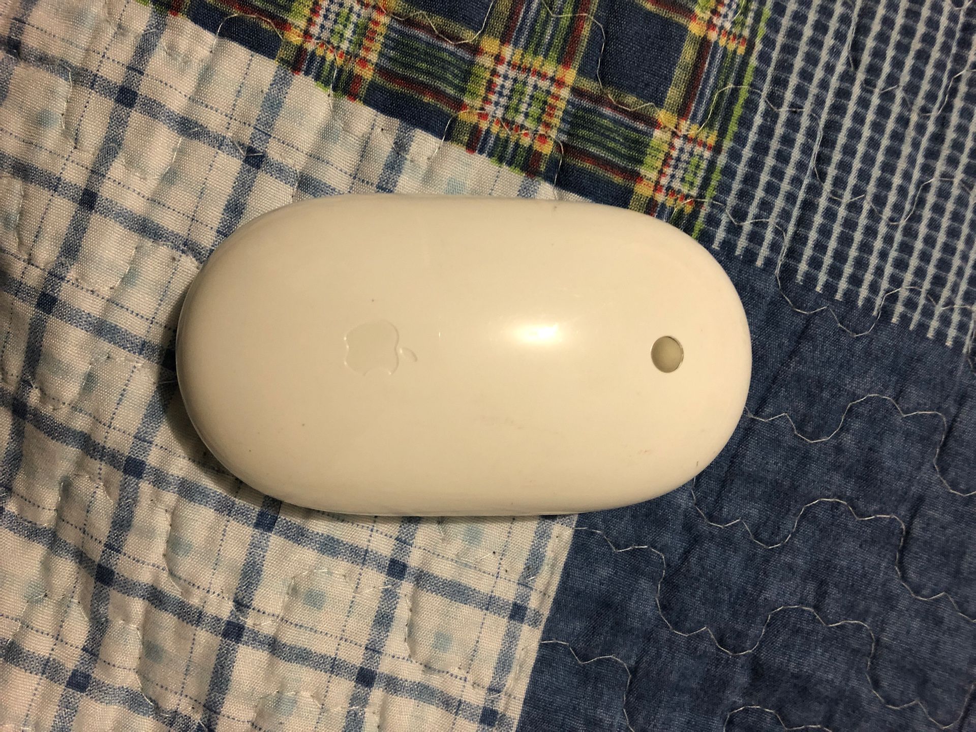 Apple A1197 Wireless Mouse