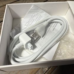 MacBook Pro Power Cable & Box