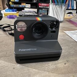 Polaroid Now Black