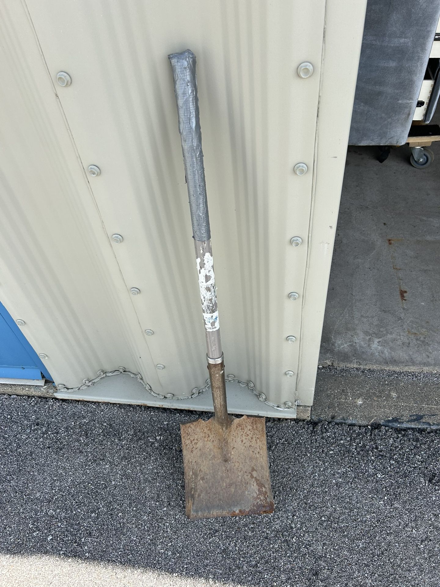 Shovel
