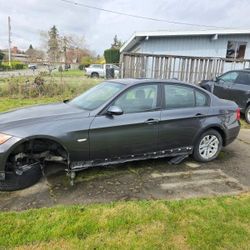 Crashed 325i