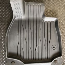 Mercedes Benz EQE350 EQE500 Sedan Original OEM Driver Side Rubber Floor Mat NEW