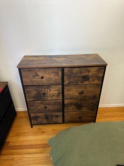 2 dressers