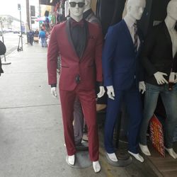 BURGUNDY TUXEDO