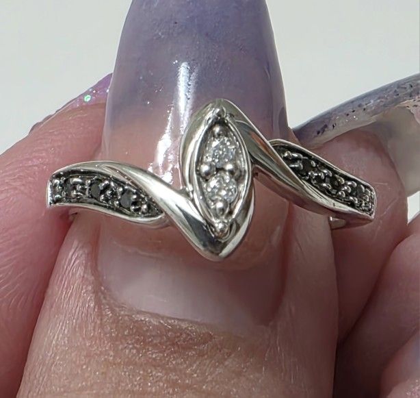 Marquise Marcasite & White Topaz Ring Size 7