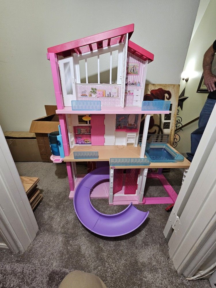 Barbie House And More