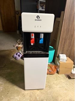 Avalon bottom-load bottled water dispenser