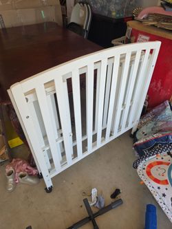 Mini Crib!!!