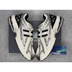 New Balance 1906r Silver Metallic 6 Youth 