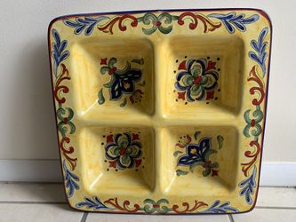 Serving Platter. With 3 Containers . Set