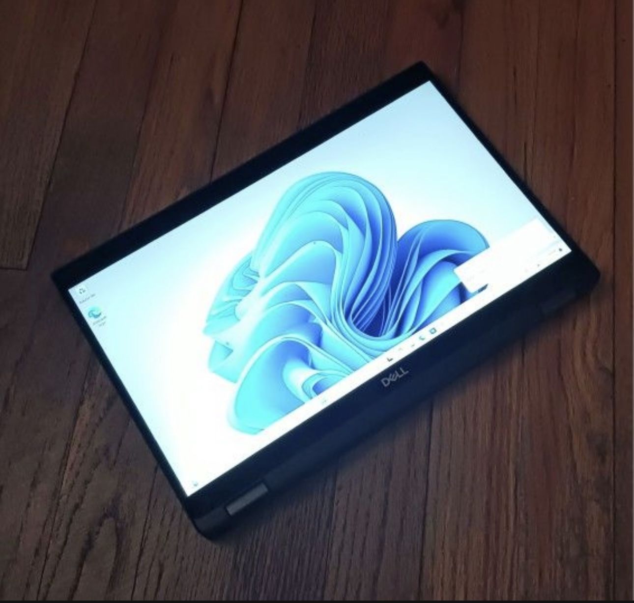 Touchscreen Dell Latitude 2 In 1 Laptop/Tablet Intel Core I7-8665u 16 GB RAM 256 GB SSD Windows 11 Professional