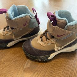 Nike Kids Hike Boot