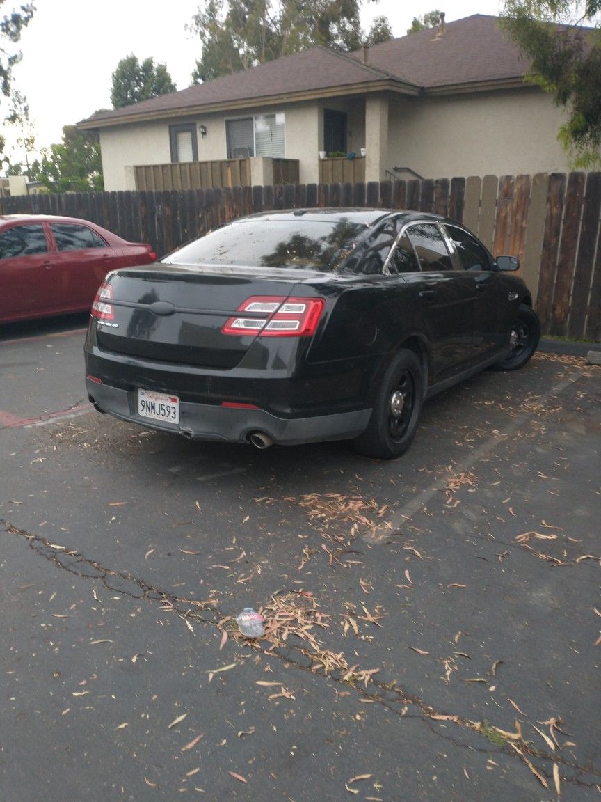 2013 Ford Taurus