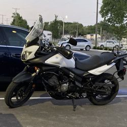 Suzuki V-Strom 2013