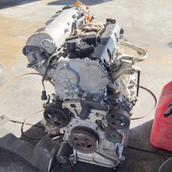 2.5L Nissan Engine
