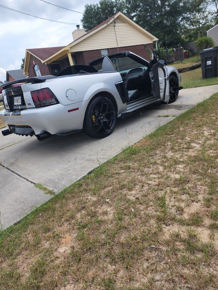 2001 Ford Mustang