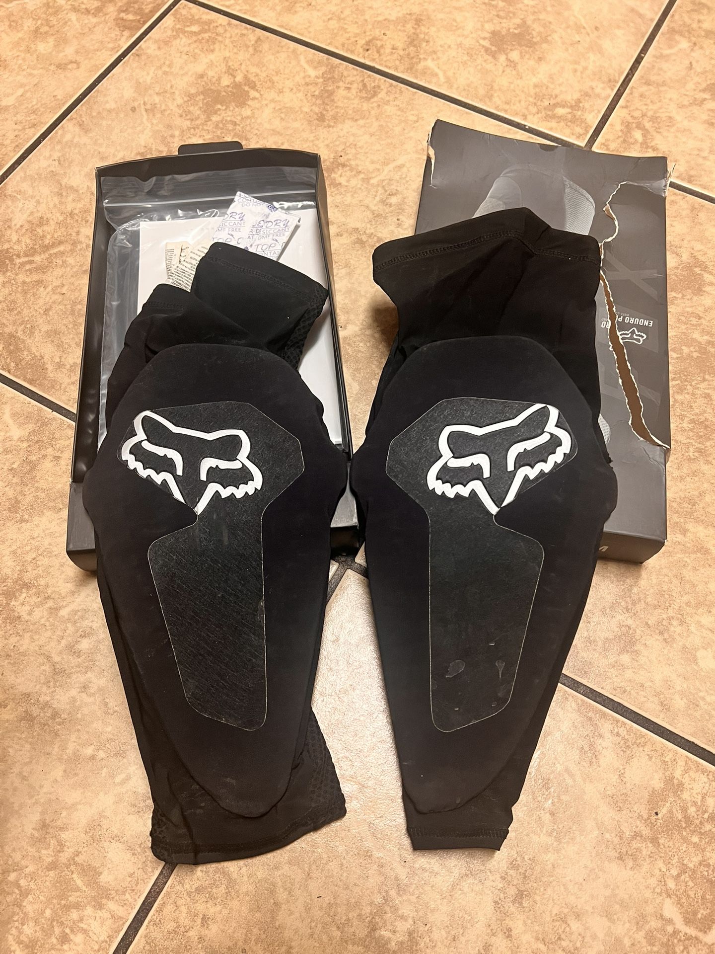 Fox Knee Pads