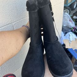 Women’s Suede Faux Boots