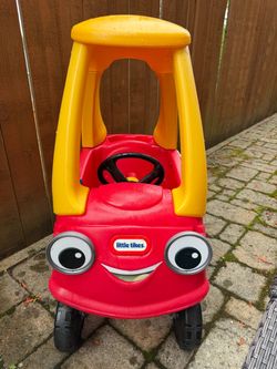 Little tikes( cozy coup car)