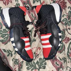 Adidas Trae Young “Chinese new year”