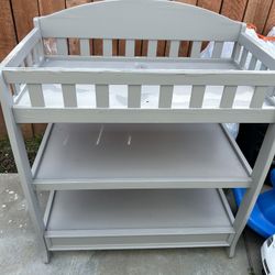 Changing Table Free 
