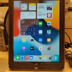 !!BOGO!! 
IPad air 5th gen 32gb 
1 for $80 2 for $150