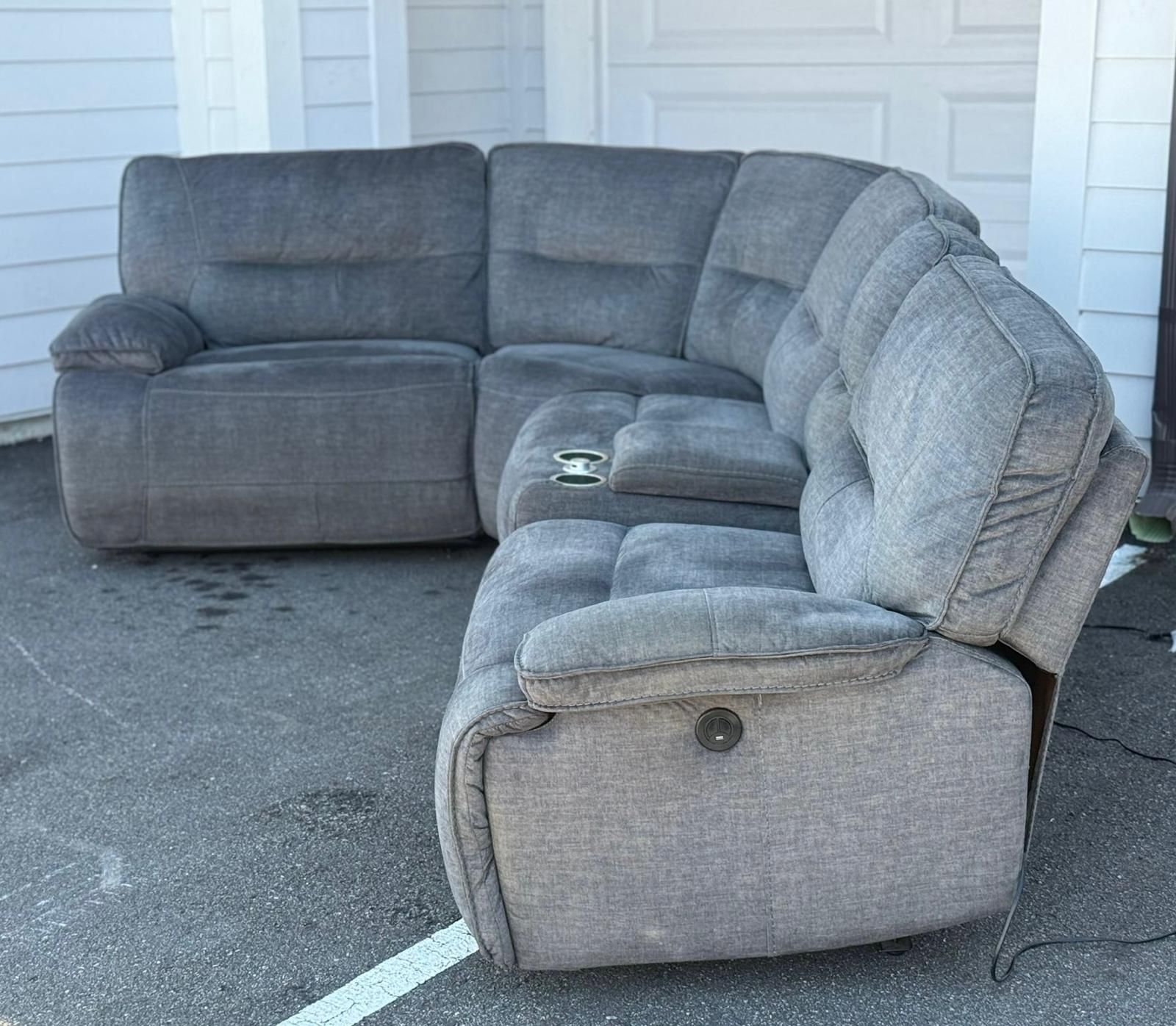 Couch/Sofa Sectional - Recliners - Gray - Havertys - Delivery Available 🚛