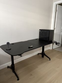 Black 60” Gaming Desk