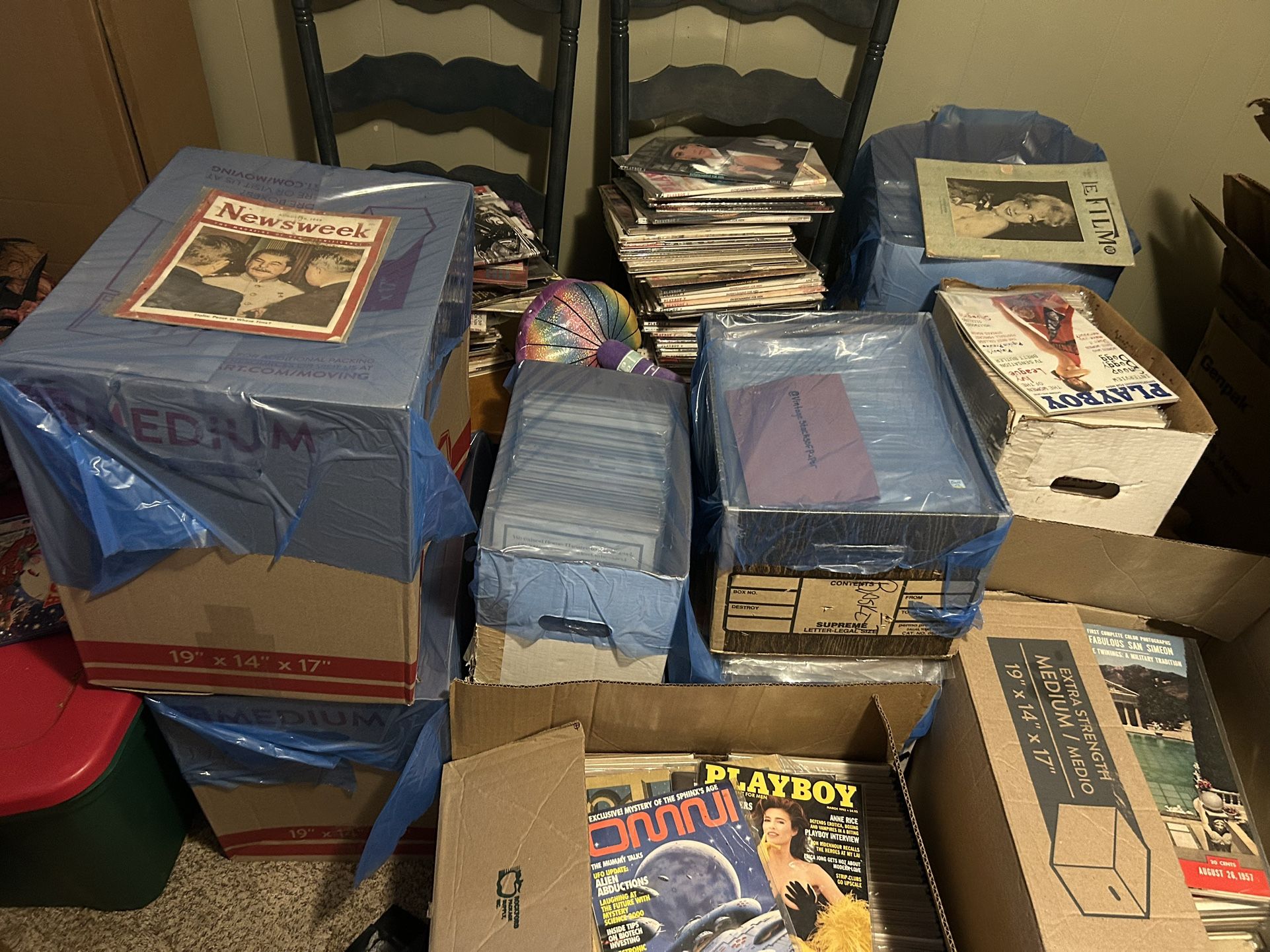 HUGE Vintage Magazine Lot