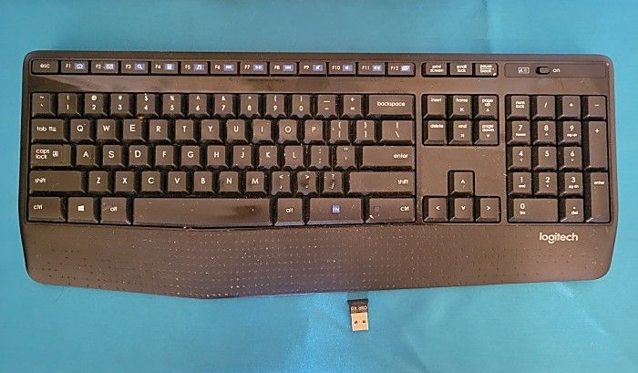 2 Keyboards And Mice
