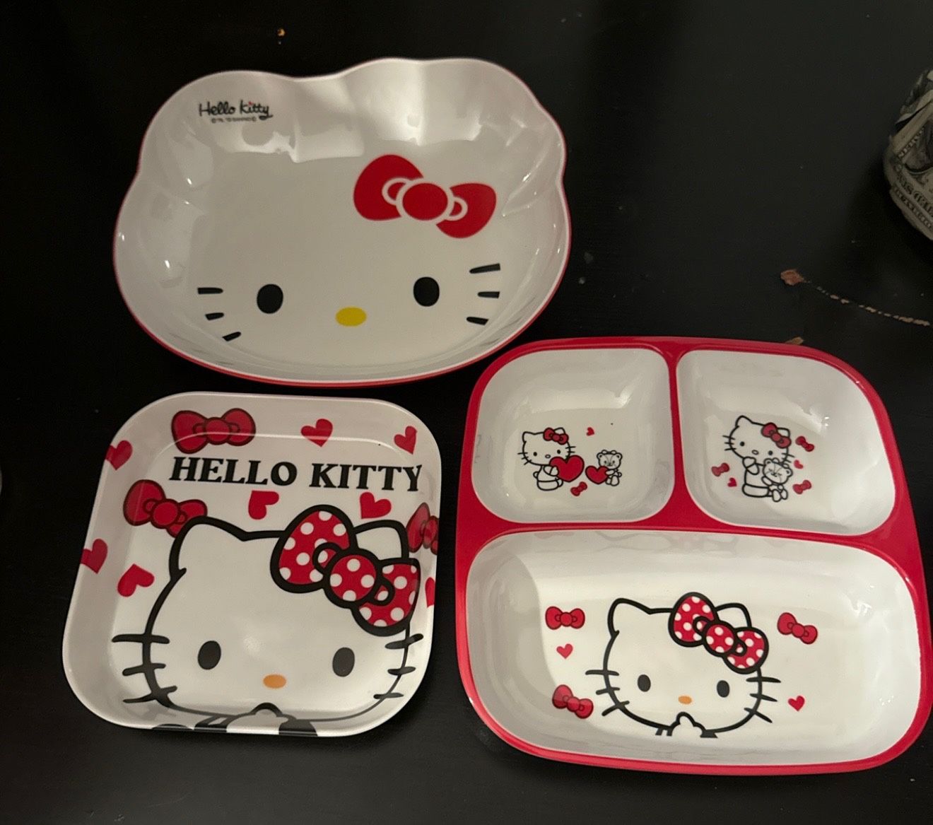 Hello Kitty Plates