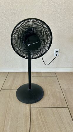 White-Westinghouse Oscillating Pedestal Fan