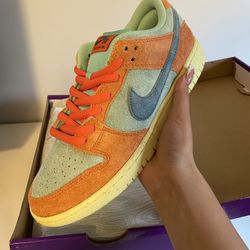 NIKE DUNK SB LOW PRO ORANGE/NOISE AQUE-EMERALD RISE
