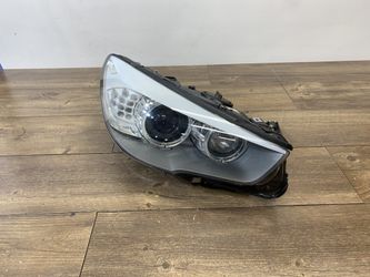 2010-2017 BMW 535 GT Front Xenon Adaptive Headlight Right Side F07 OEM *DAMAGED*