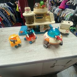 Vintage Playmates Space Station 