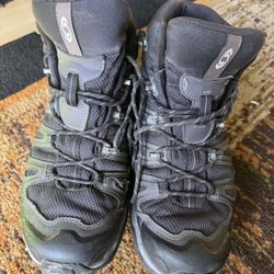 Salomon shoes, Size 10
