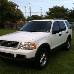 2003 Ford Explorer XLT 1 Owner