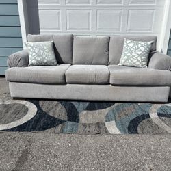 Gray 3- Seater Couch (FREE DELIVERY)🚚 