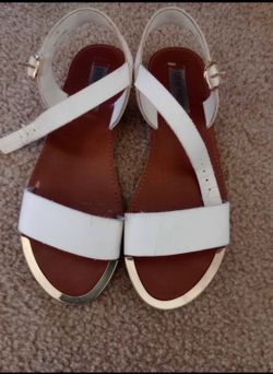 Sandal