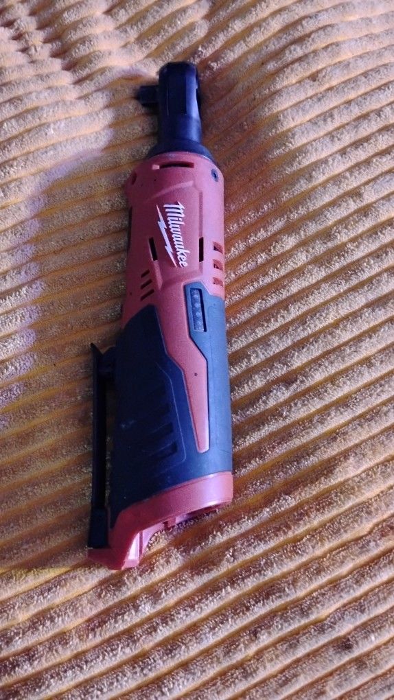 Milwaukee 3/8" Ratchet