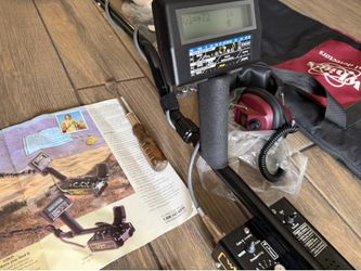Digital Metal Detector Whites MXT Tracker E-Series metal detecting come with 9.5 inch whites E-series Eclipse 950 Headphones & Pinpointer and more