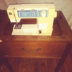 Singer Sewing Machine