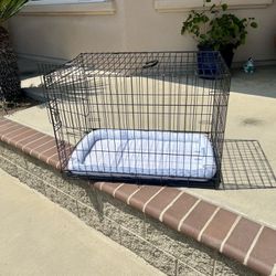 Large Metal Dog kennel With Bed 