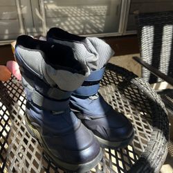 Boys’ Snow Boots – Size 5, Gently Used