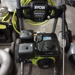 Pressure Washer $2900 Watts 