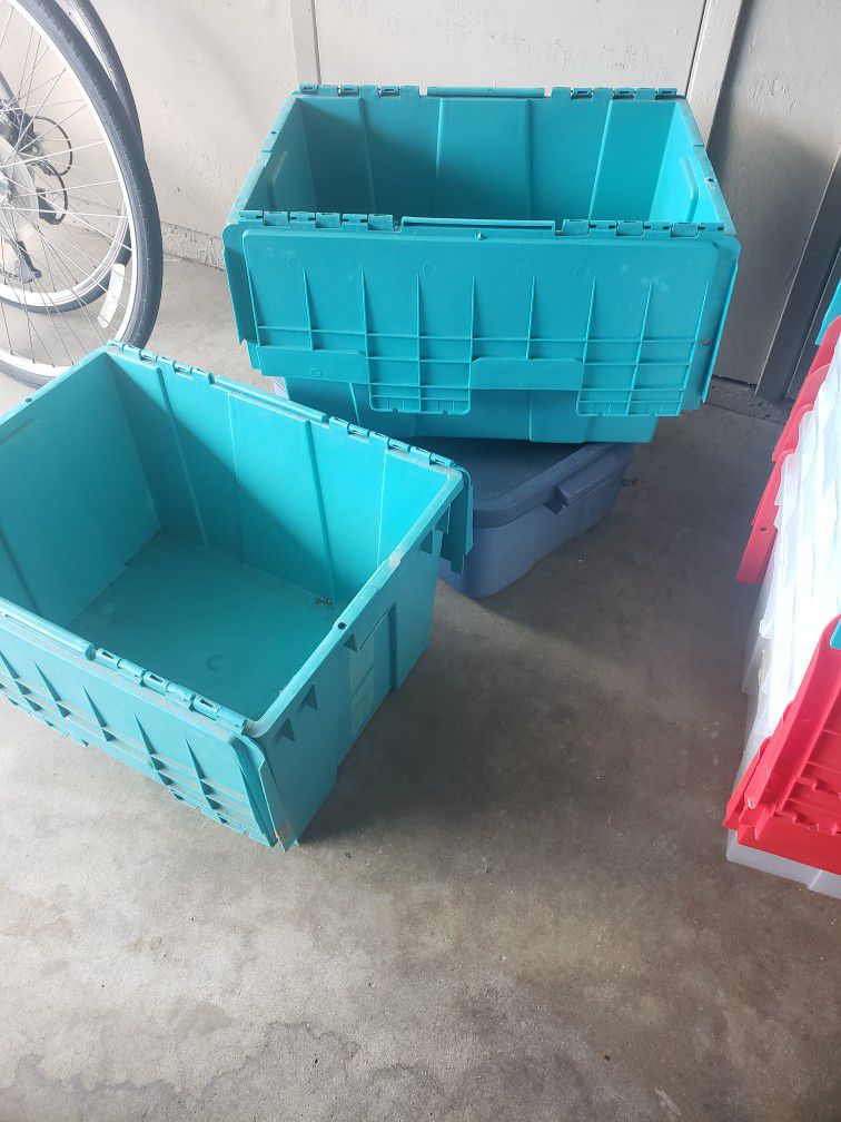 Plastic Stackable Storage Containers 
