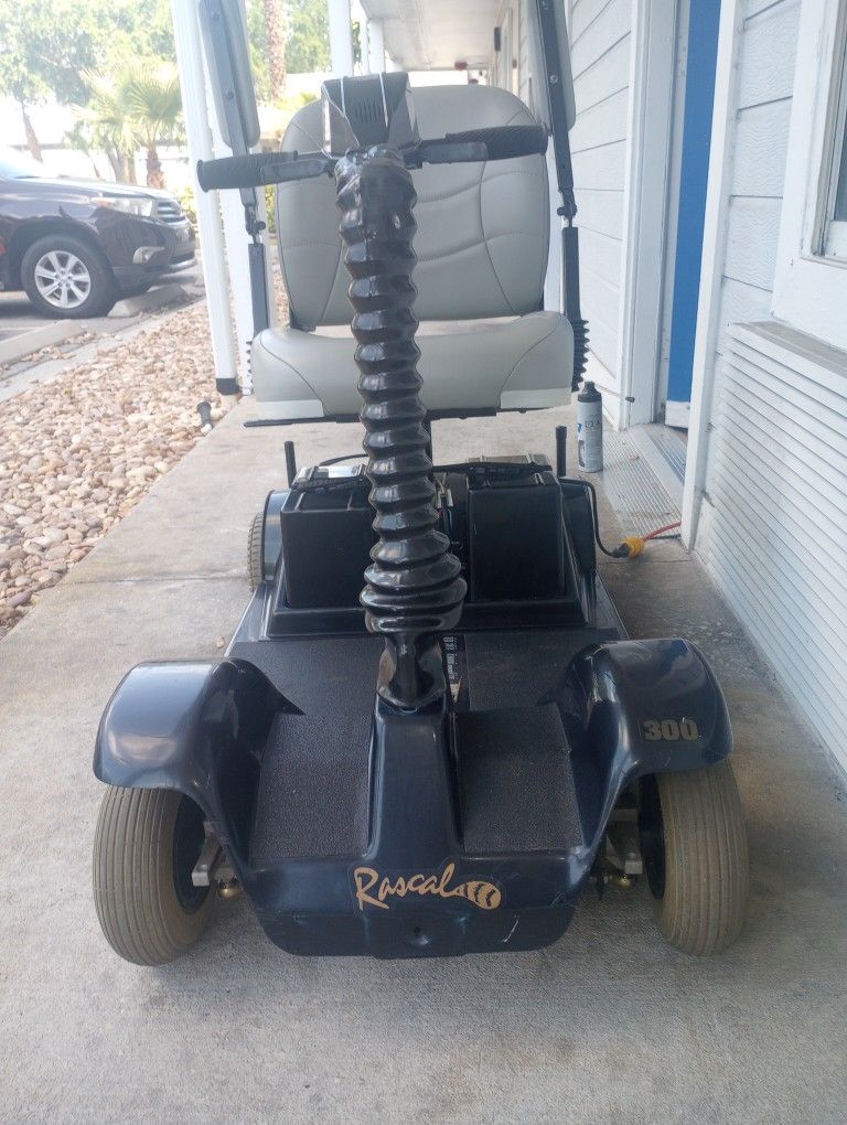 Rascal 305 Heavy Duty Self Charging Mobility Scooter